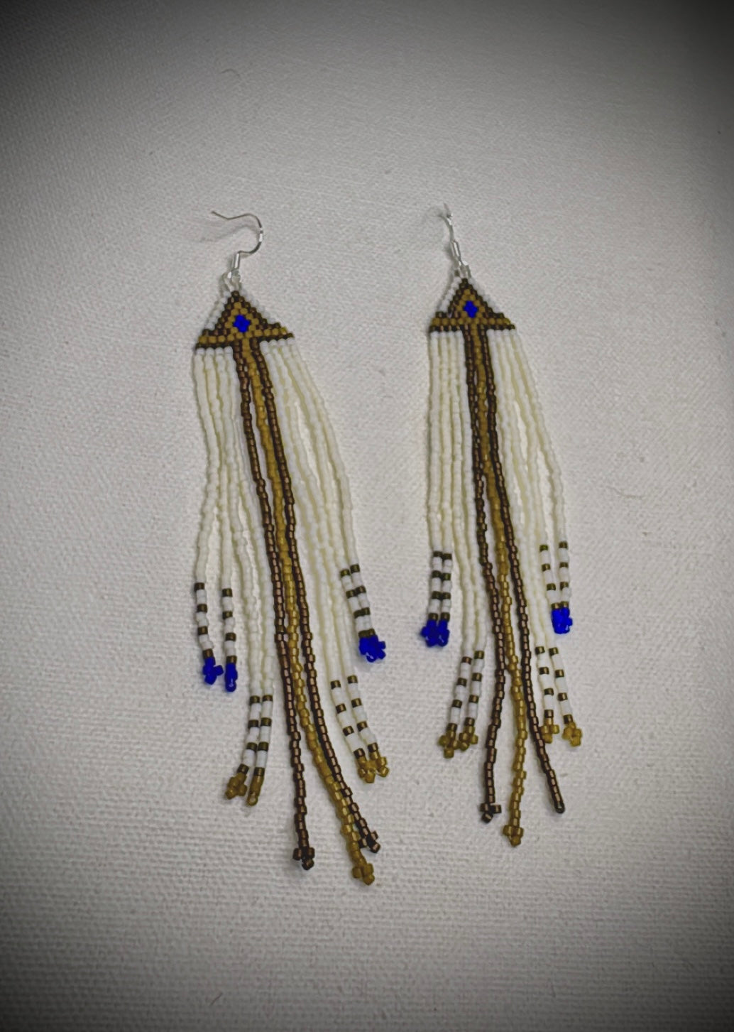 A Spring Green Arrow Earrings (Medium )