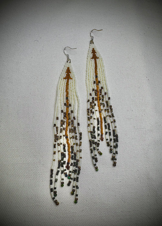 A Spring Traditional Guiding Arrow Earrings (Medium)